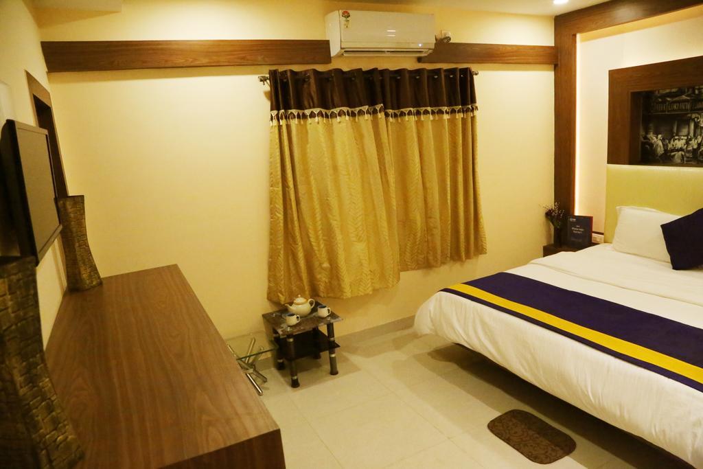 Oyo 460 Hotel Ivory Residency Kalküta Dış mekan fotoğraf