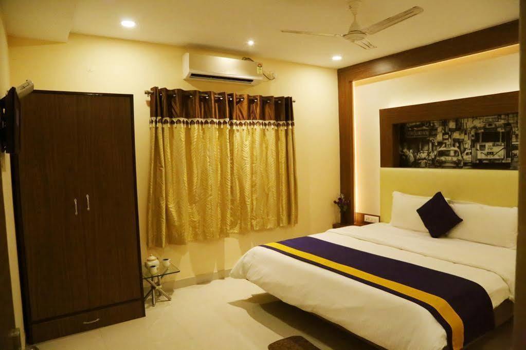 Oyo 460 Hotel Ivory Residency Kalküta Dış mekan fotoğraf