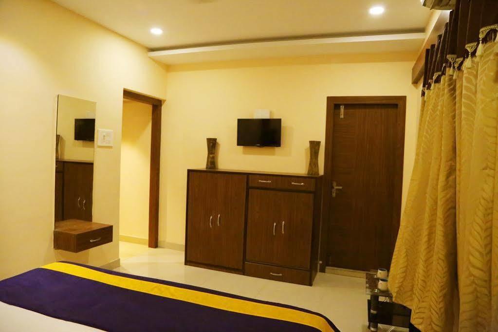 Oyo 460 Hotel Ivory Residency Kalküta Dış mekan fotoğraf