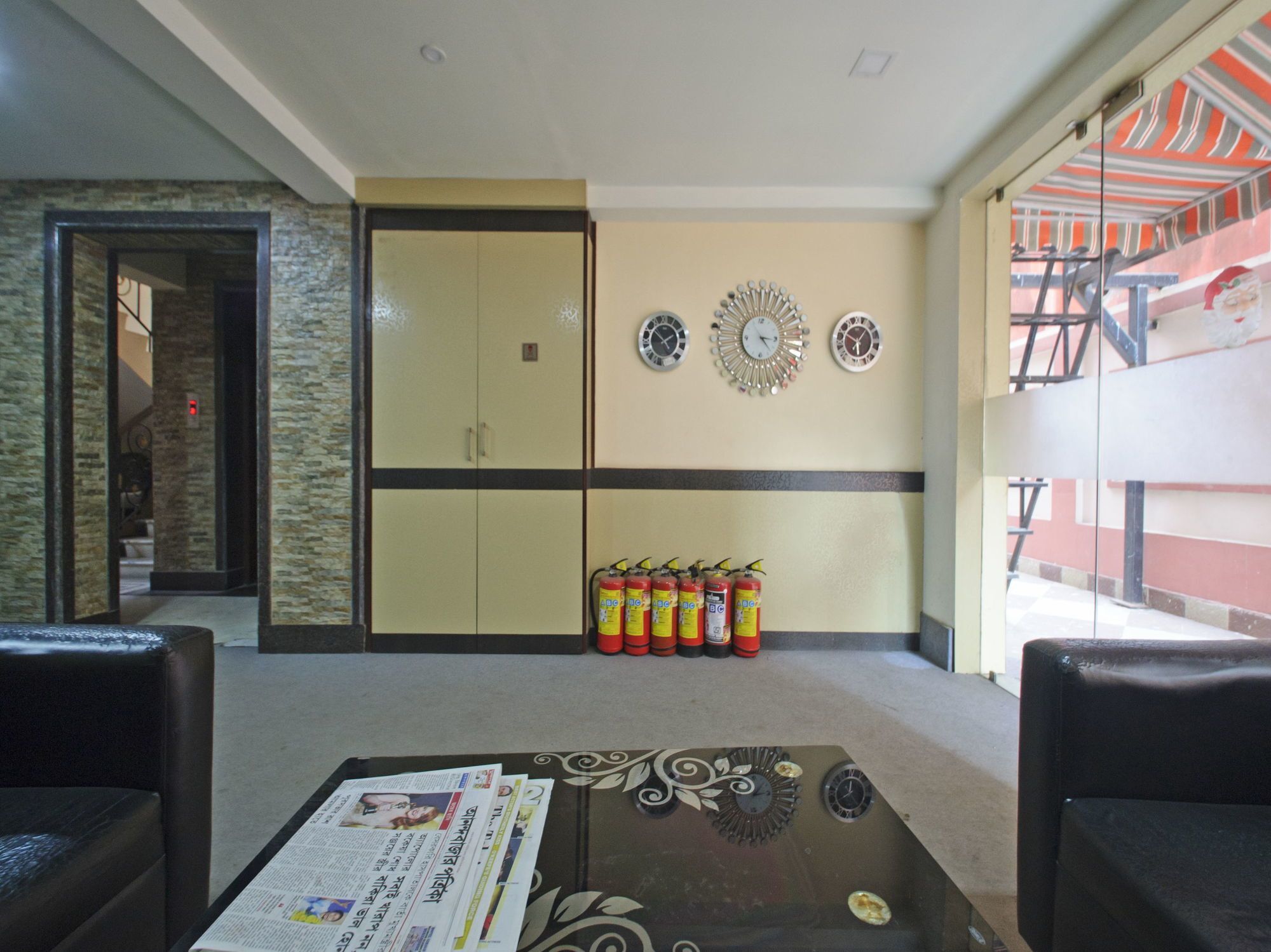 Oyo 460 Hotel Ivory Residency Kalküta Dış mekan fotoğraf