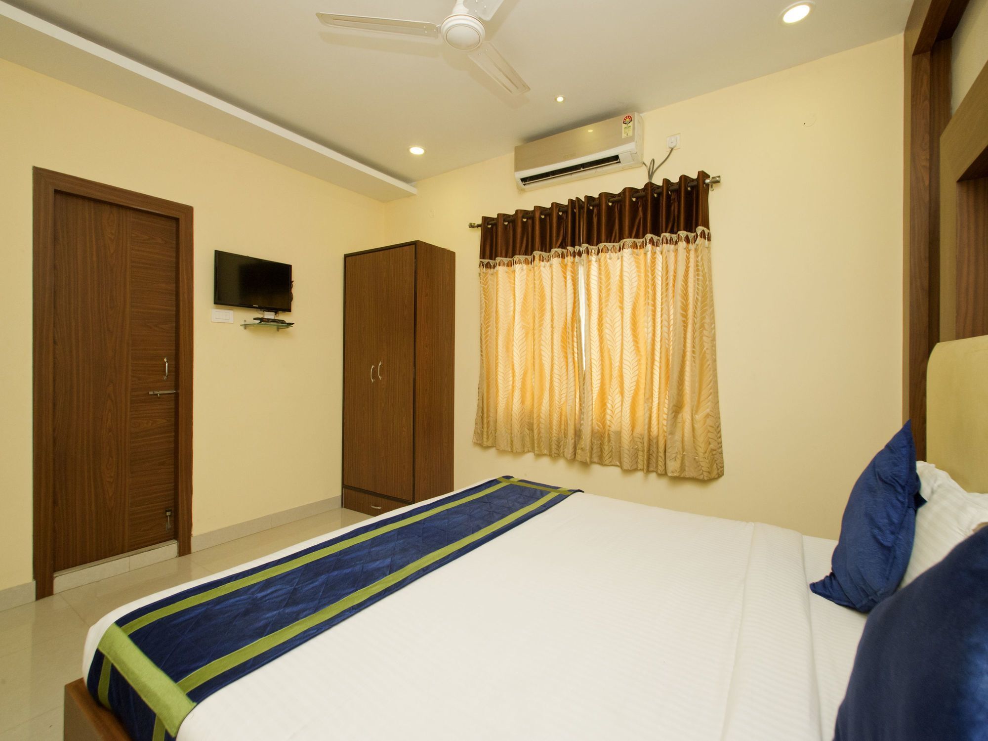 Oyo 460 Hotel Ivory Residency Kalküta Dış mekan fotoğraf